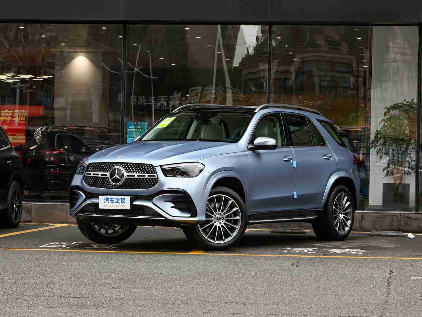 黄色应用下载安装,“汽车生活新伙伴:一应俱全的汽车应用,助您轻松驾驭出行之道”-3