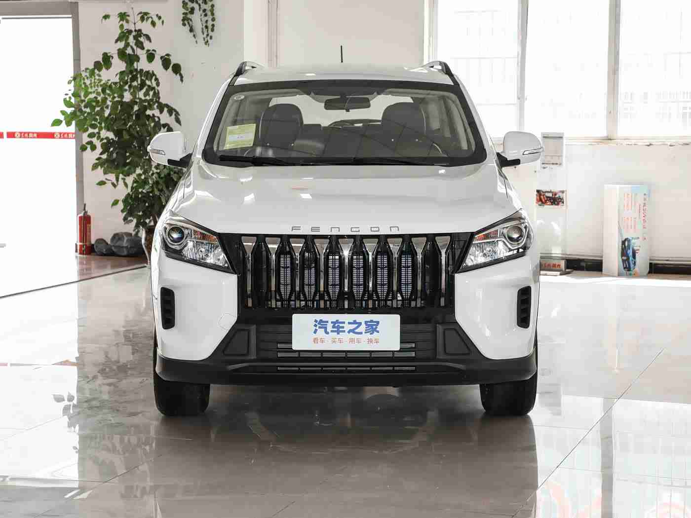 不要播放器的av,“匠心独运，视觉盛宴：新纯电动SUV引领未来驾驶潮流，科技与时尚的完美融合”-3