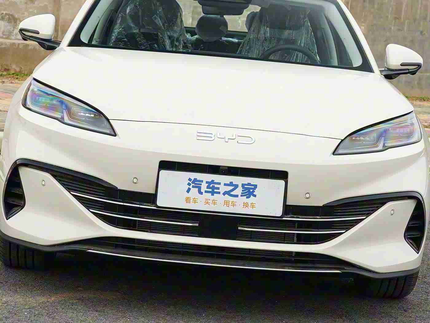 未满十八周岁禁止,“科技助力年轻驾驶梦:创新模拟设备与安全培训引领青少年驾驶新体验”-5