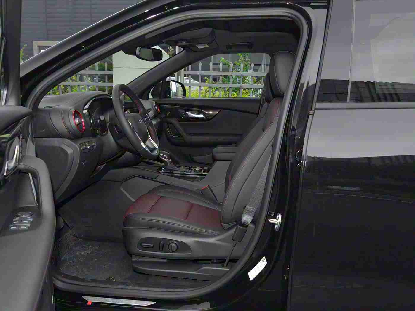 出差强睡我高潮了三次,“强睡体验，速度与舒适并重——“出差强睡我”汽车引领驾驶新潮流”-1