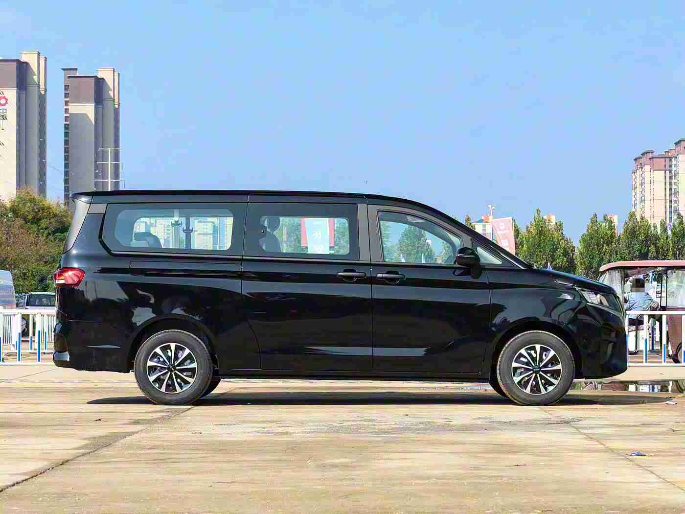 a√天堂中文8,科技赋能,智能领航:全新车型引领未来出行风尚-1