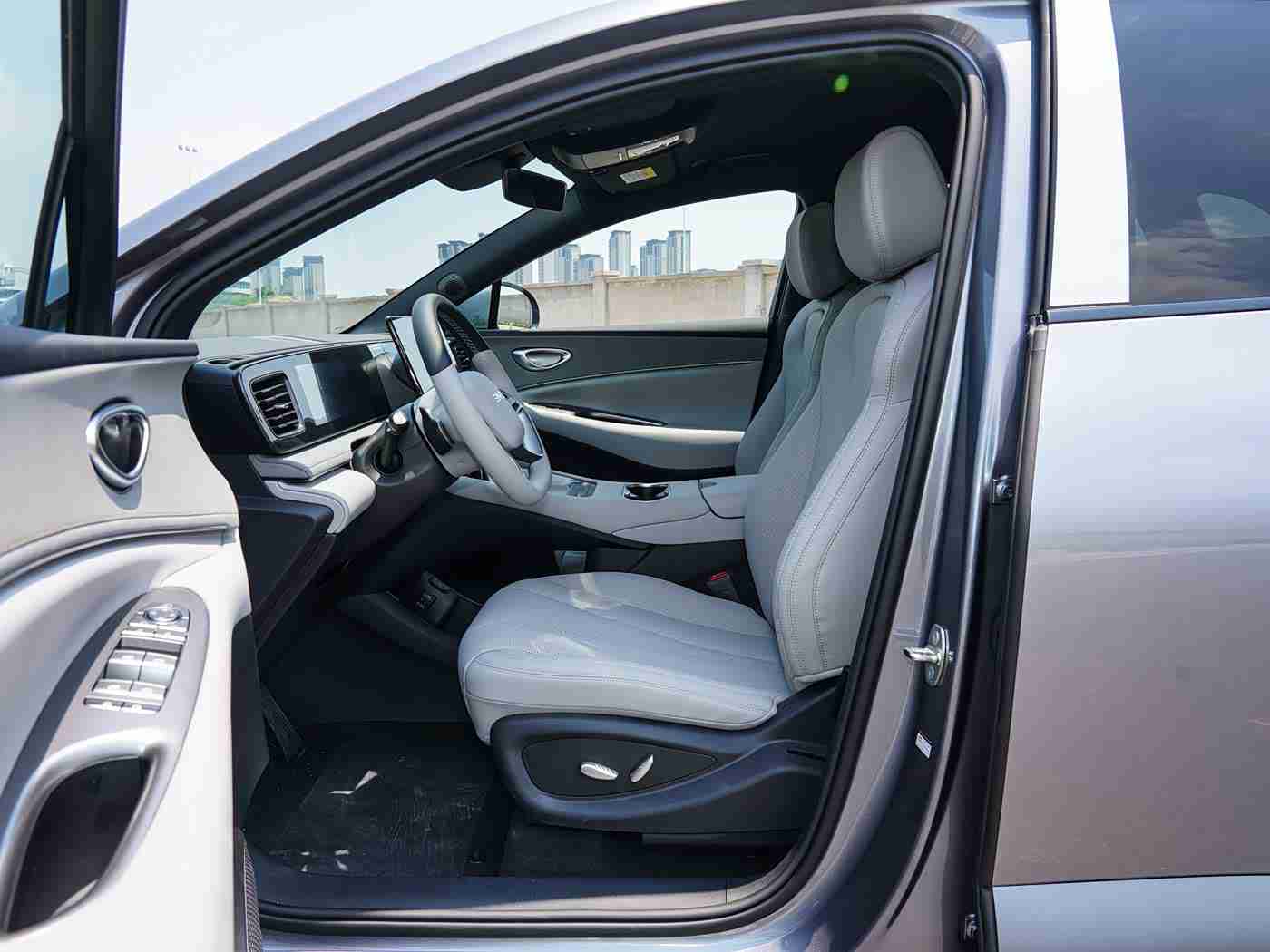 黄色软件下载链接,汽车软件新平台兴起,一站式服务让爱车智能升级-2