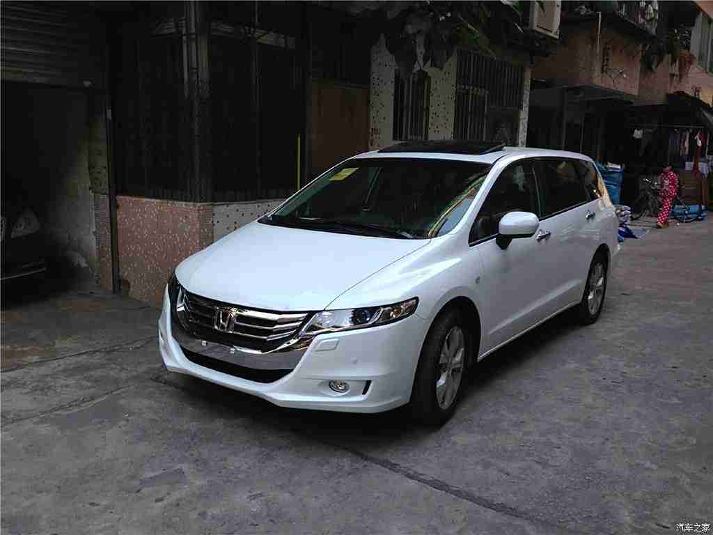 男人和女人靠逼软件,逼软件革新出行体验：智能导航、车位预约，汽车生活更便捷，社交功能再升级-1