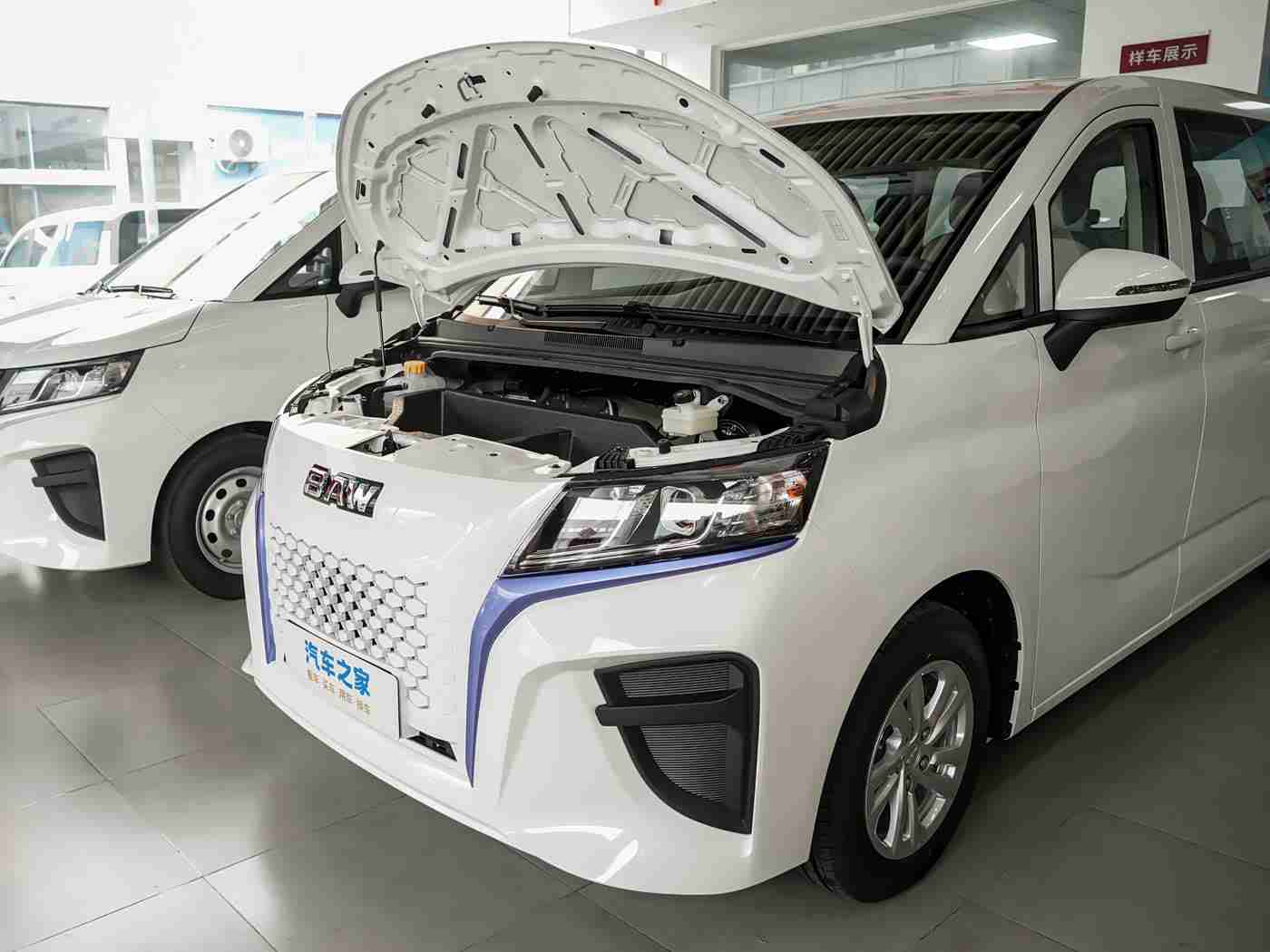 国产色情,国产汽车崛起：创新设计引领潮流，时尚科技魅力绽放-1