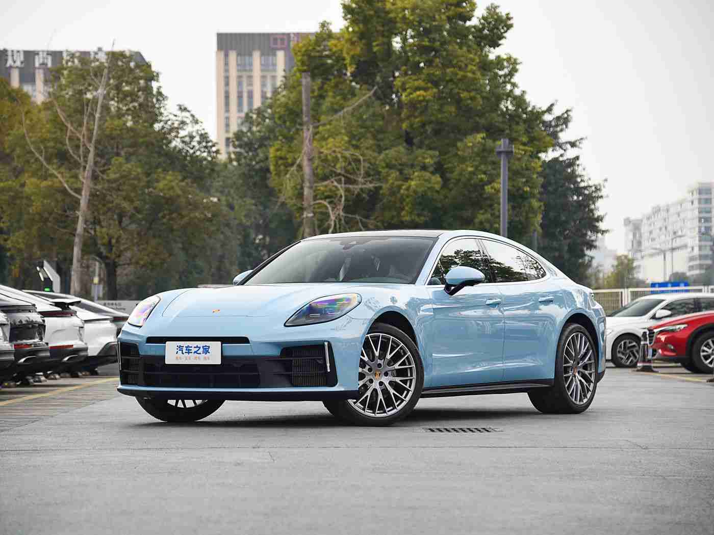 一捏胸一边亲一边摸下面,大自然灵感，科技美学盛宴，颠覆视觉新SUV-2