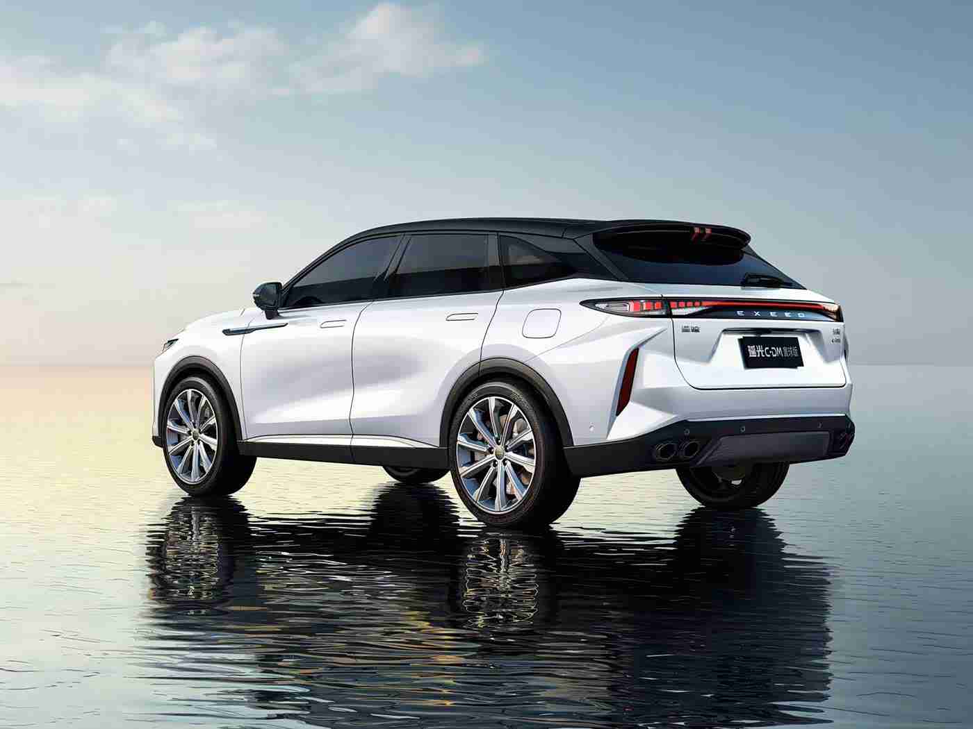 ,智能语音助手颠覆驾驶体验，车载娱乐新潮流来袭-1