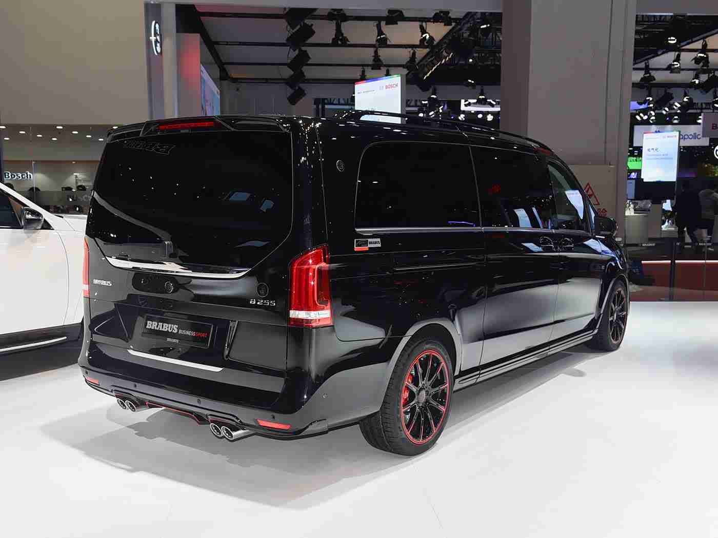 天天色影,时尚动力，智能安全——新锐汽车品牌引领潮流，守护家庭出行-3