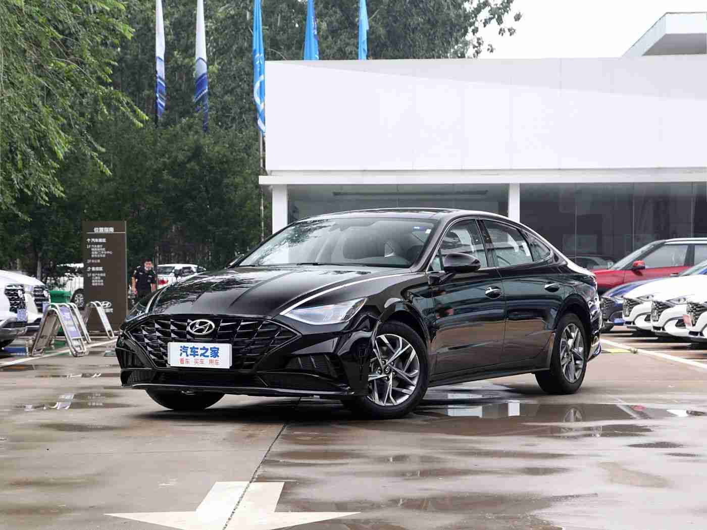 淫秽软件下载,智能汽车安全升级：警惕非法软件威胁，车主如何守护行车安全？-2