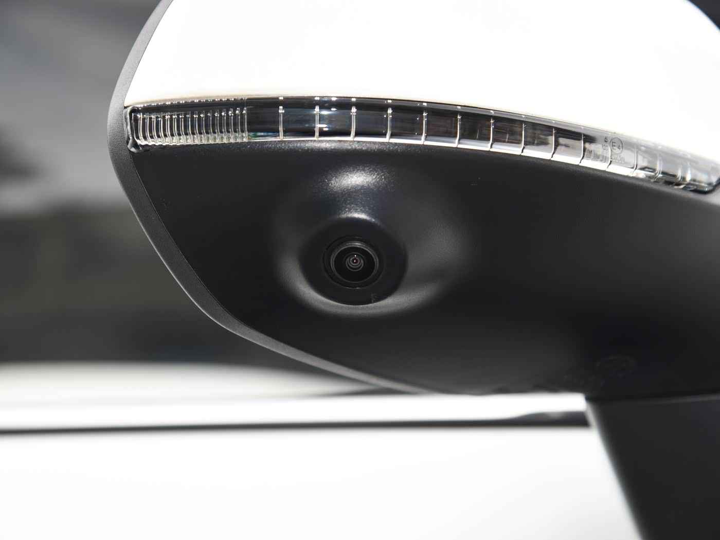 黄色app下载3.0.3每天无限免费大全华为,汽车资讯宝库:免费畅享每日更新,华为用户专享便捷体验-4