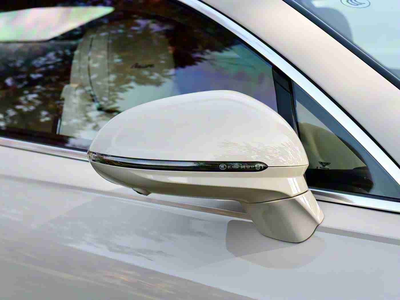 黄三色是哪三色颜色组成的图片,阳光金麦,时尚活力,黄彩绘汽车,焕新驾乘体验-1