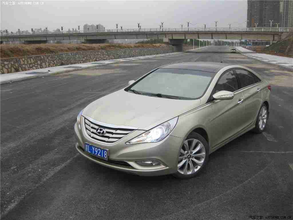 男生插女生软件,汽车爱好者新宠:创新互动平台,畅享驾驶乐趣,引领行业资讯潮流-1