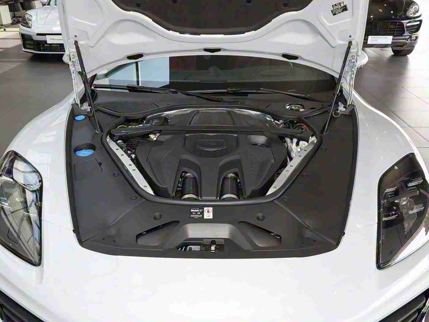 黄色软件app下载3.0.3免费装妆2025,“智能驾驭新纪元,个性化定制2025,未来驾驶新体验”-3