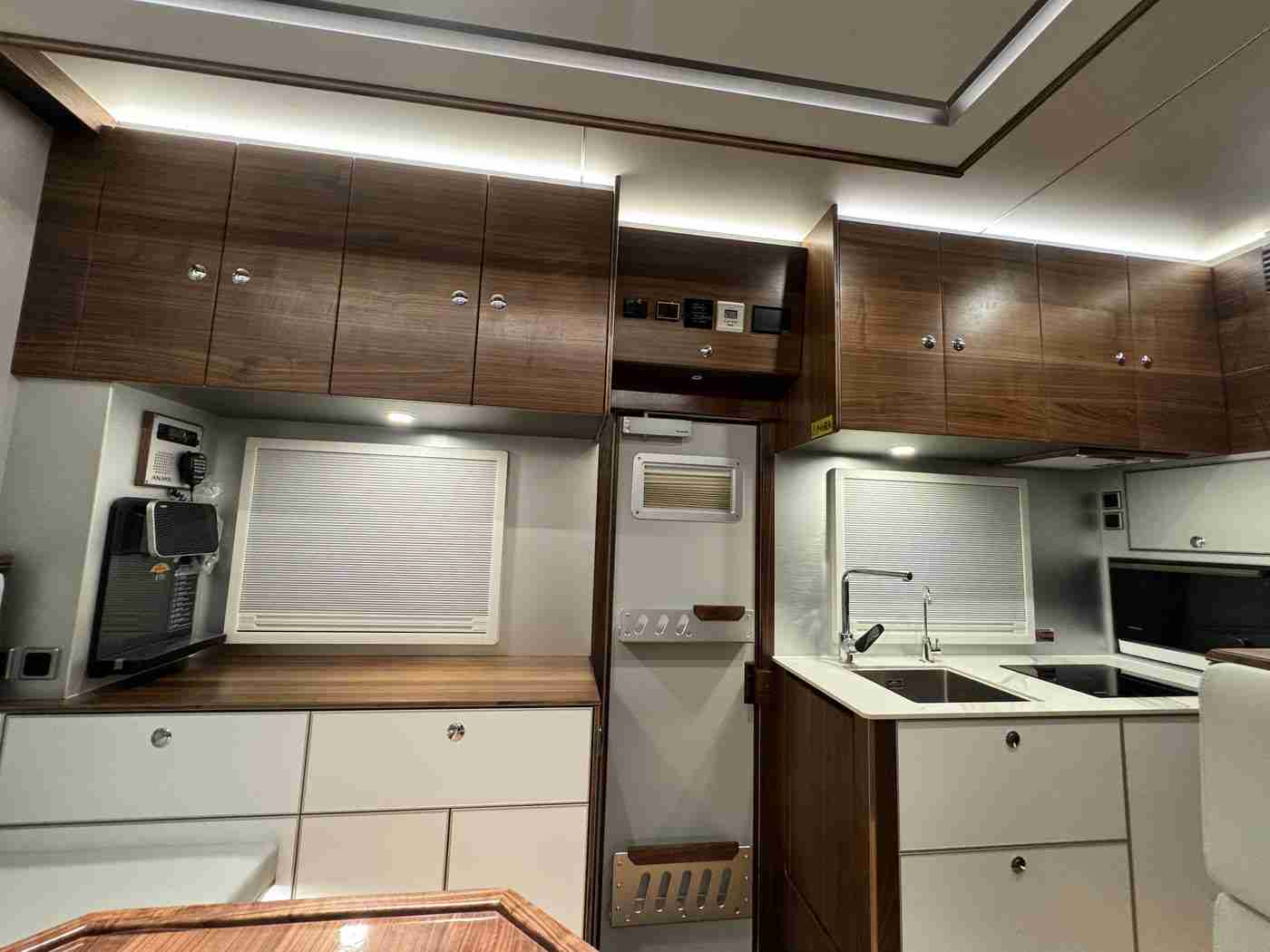 麻花传MDR免费版国语,国产SUV新宠来袭：全新车型惊艳亮相，性能卓越价格亲民，引全球关注-3