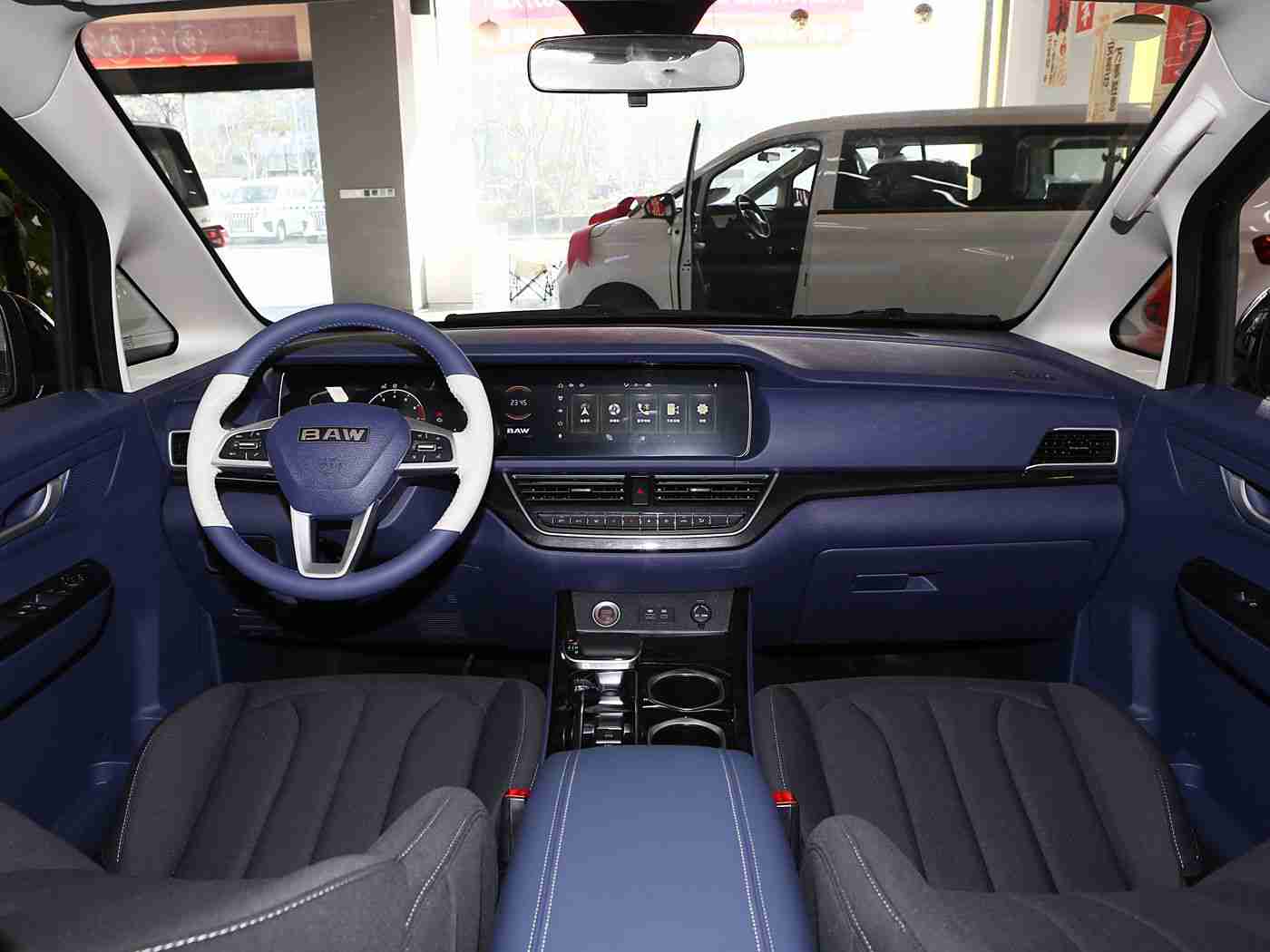 海贼王女帝被 黄漫羞羞,未来出行新篇章：创新智能汽车引领潮流，科技赋能生活便捷-3