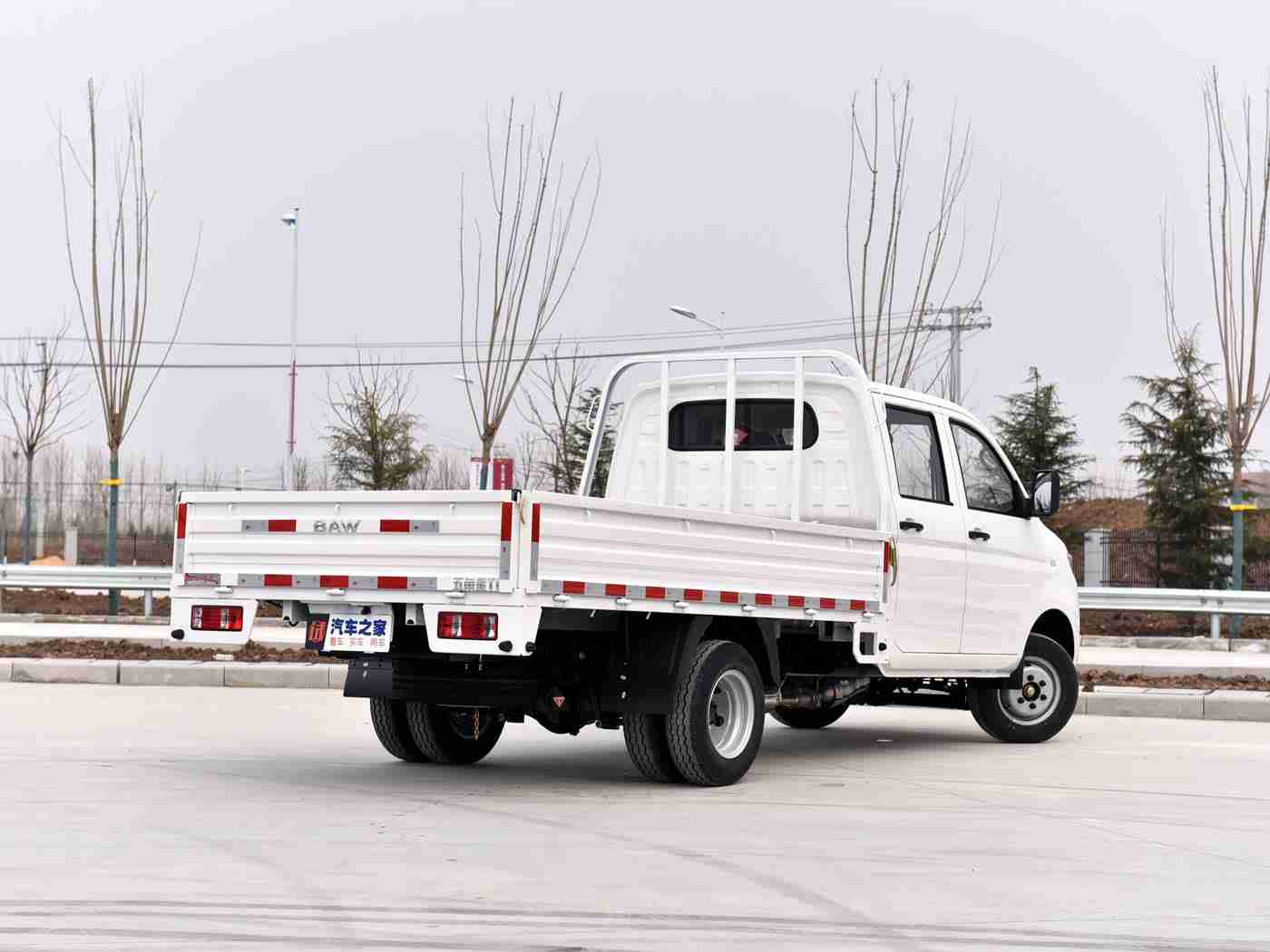 AV成人影视,独特设计引关注，AV灵感汽车亮相：未来出行新潮流，环保智能两不误，市场前景备受期待！-2