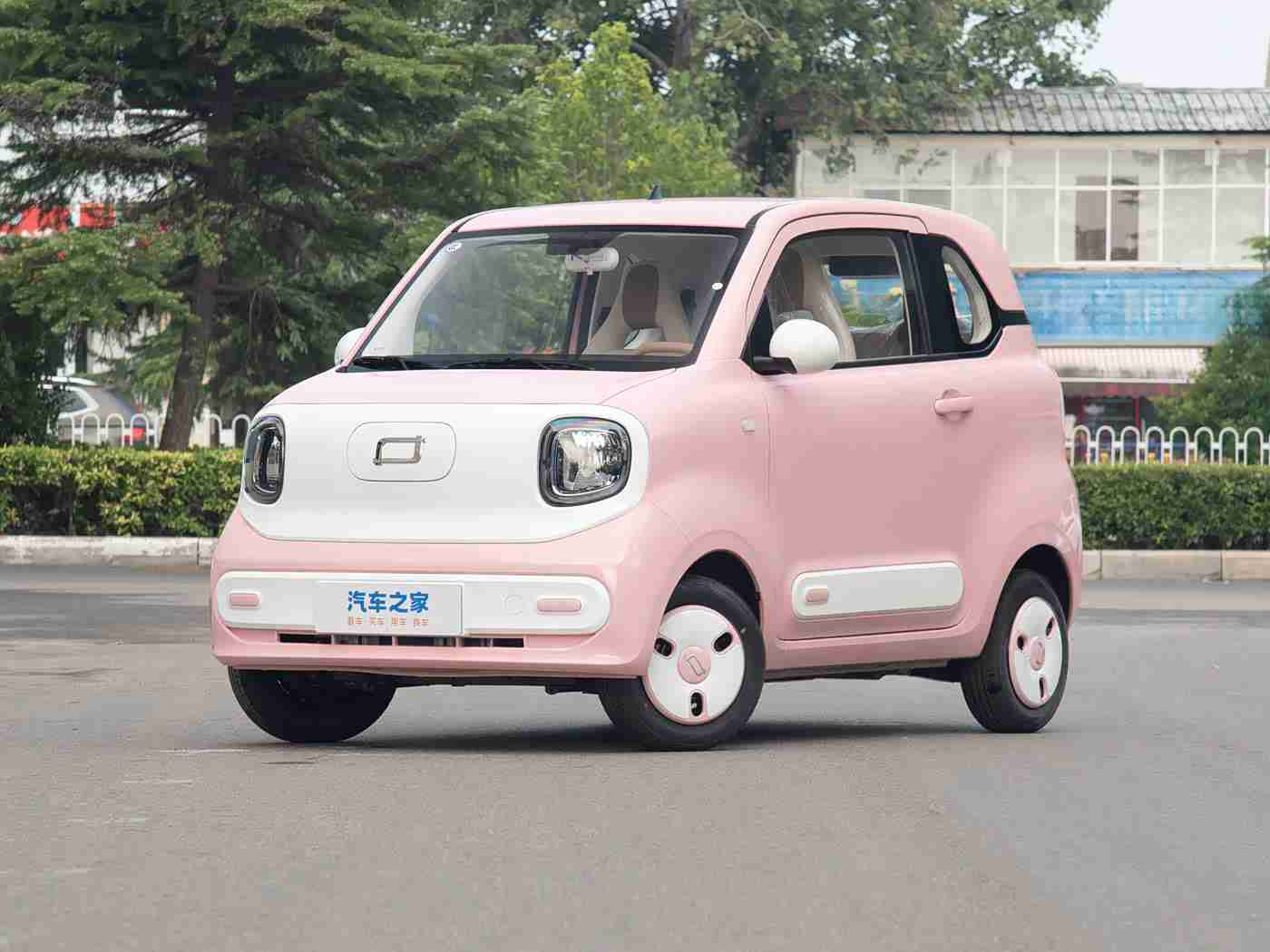 黄涩软件,智能领航,未来驾驶新篇章-1