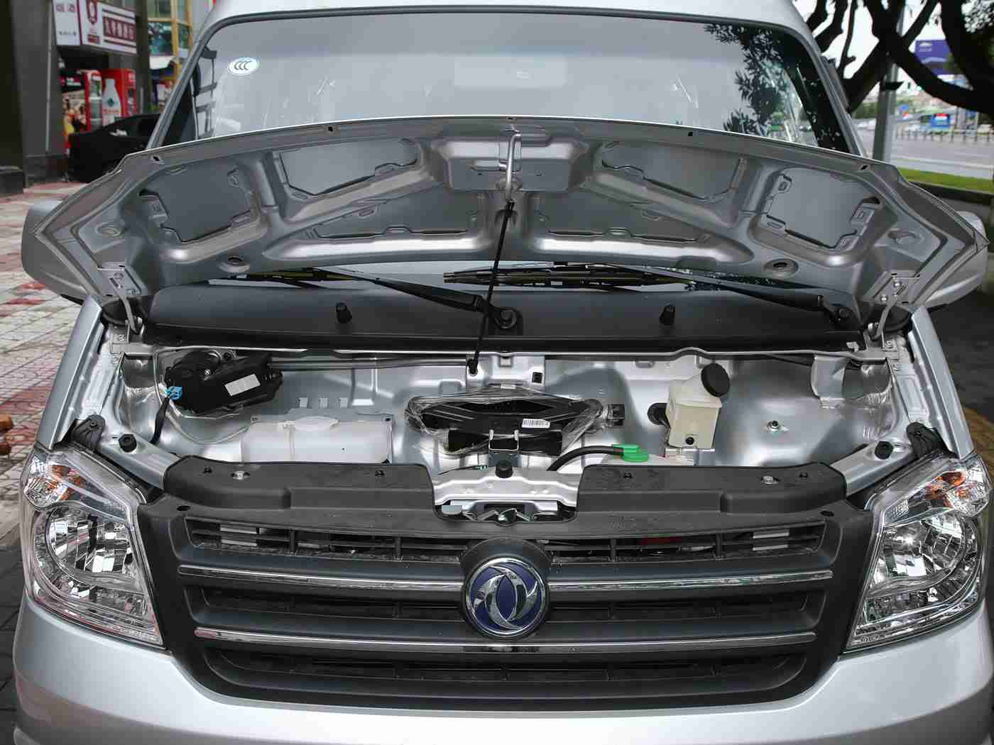 18岁以下禁止下载,智能汽车时代，家长助力青少年远离不良APP，护航健康成长-2