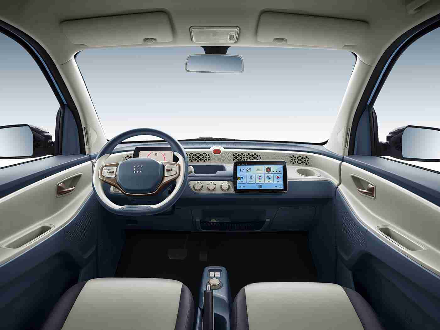 女人与公拘交酡,引领潮流，专属于女性的时尚座驾：独特魅力，尽享品质与安全-3