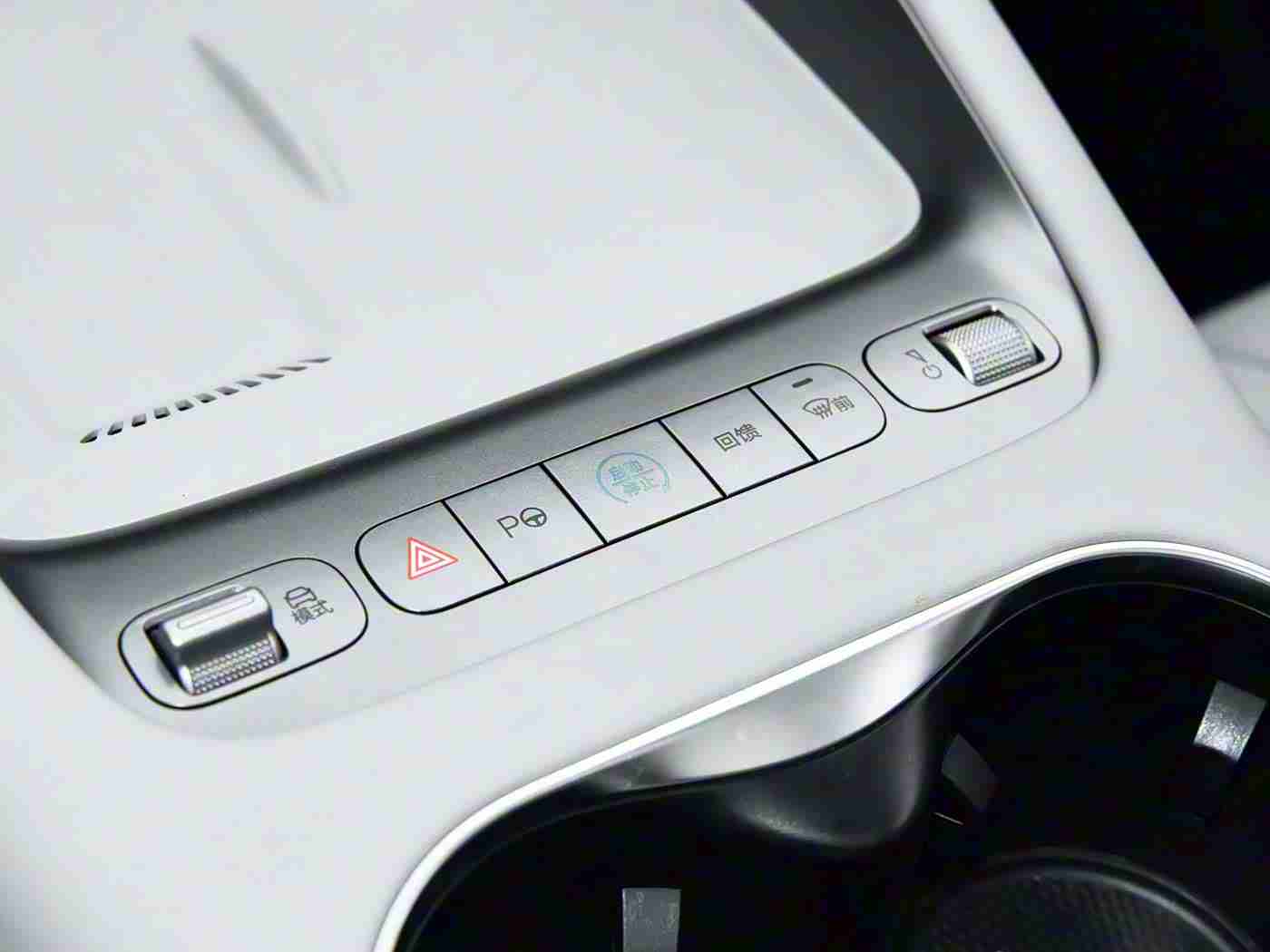 欧洲精品一区,欧洲豪华品牌汽车：品质工艺卓越，引领全球市场潮流，揭秘独特魅力-2