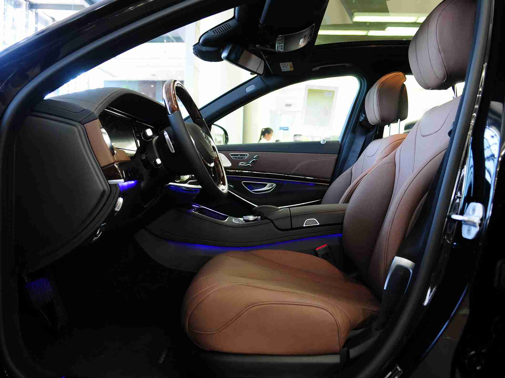 8x8华人,“多领域产品创新驱动,8x8汽车品牌崛起引领国货新风尚”-4