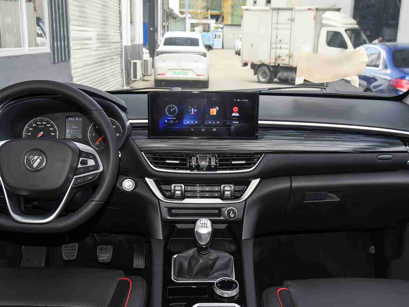 911黑料网,全新豪华品牌新车惊艳亮相，5.6秒破百，售价80万引车迷疯狂热议-1