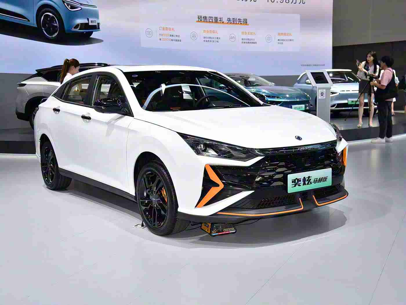 黑料,“风头正劲却遇风波，这款车型砥砺前行，魅力依旧绽放市场”-2