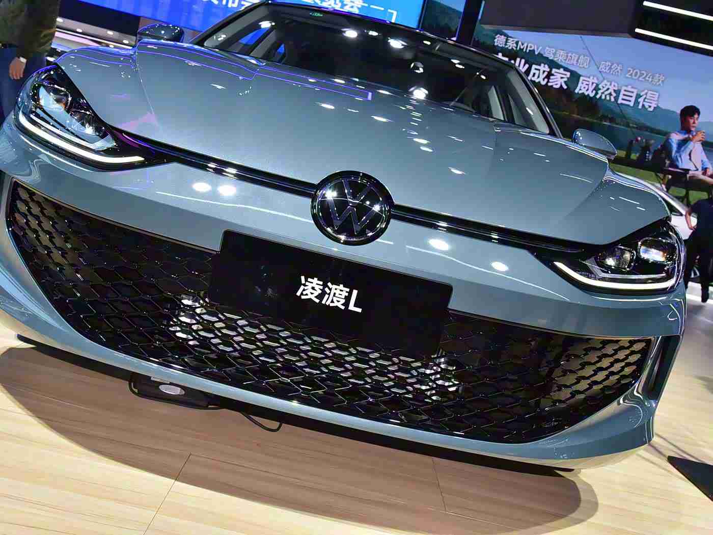 国内成人AV,“神秘魅力独特设计,全新车型跨界融合引领汽车市场新潮流”-1