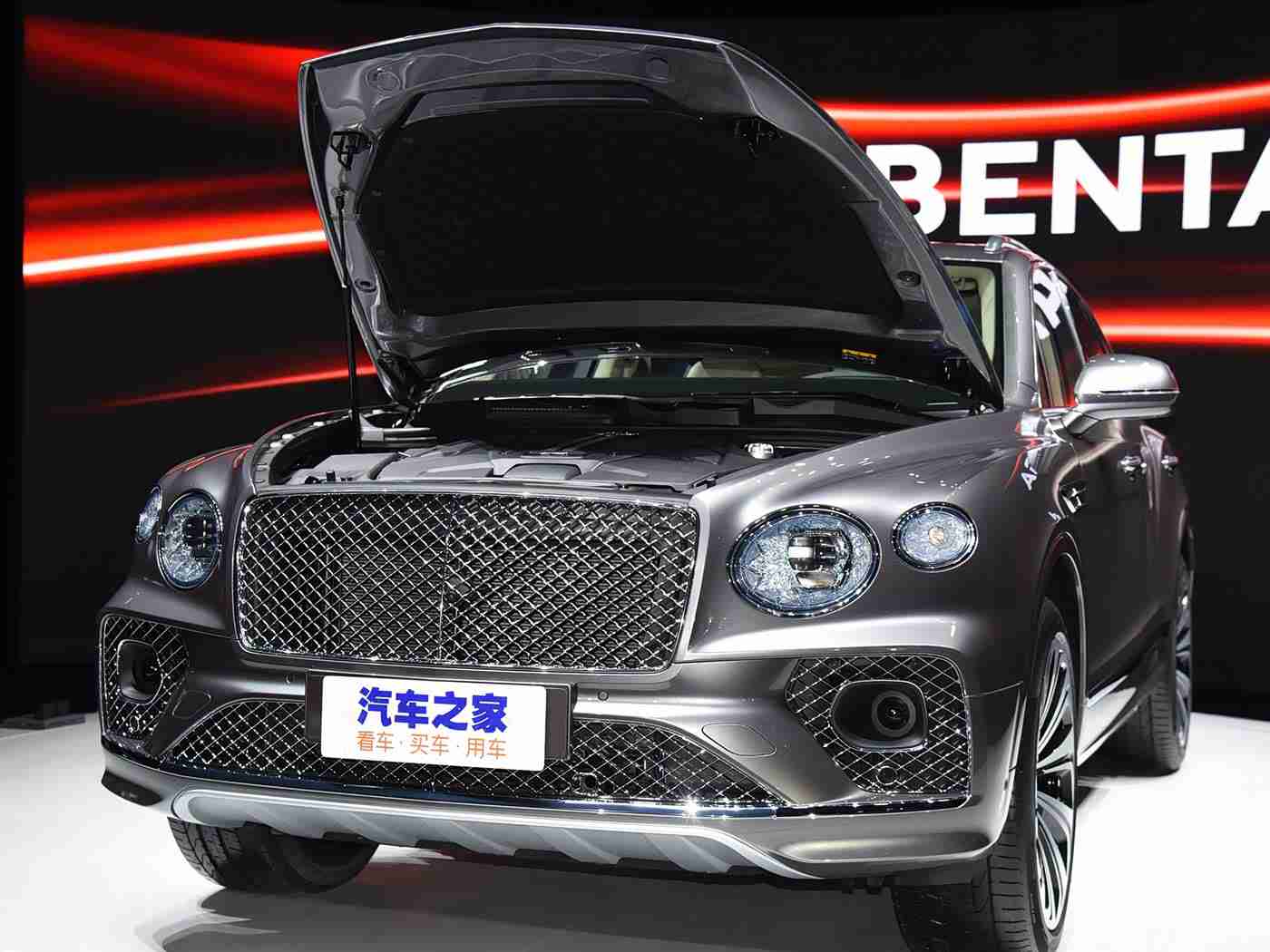 富二代成人抖音,炫豪新风尚，抖音富二代驾驭速度与激情-1