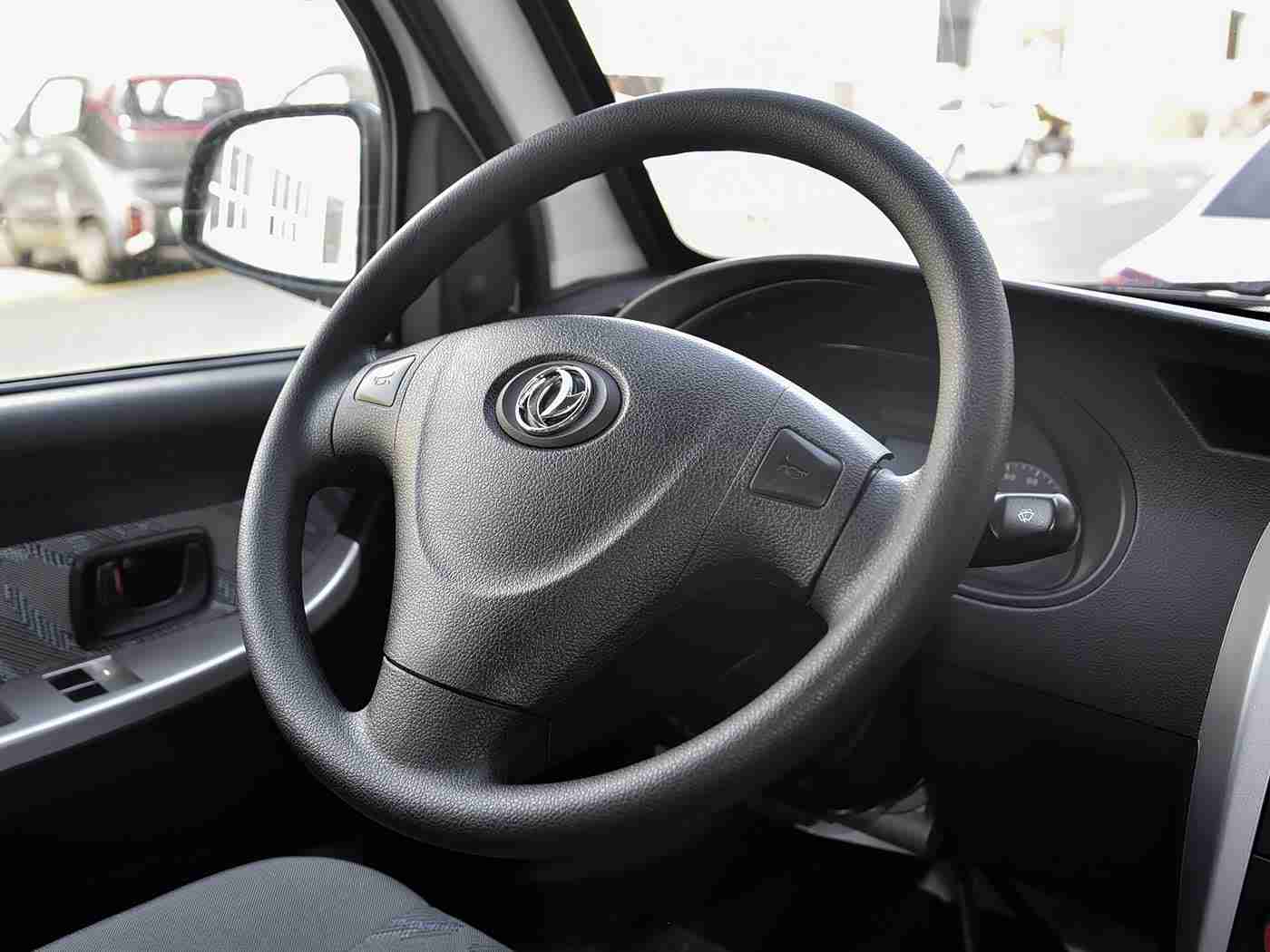 好 色 先 生T·V,色彩潮流引领者：创新设计SUV“好色先生T·V”引发市场热议-2