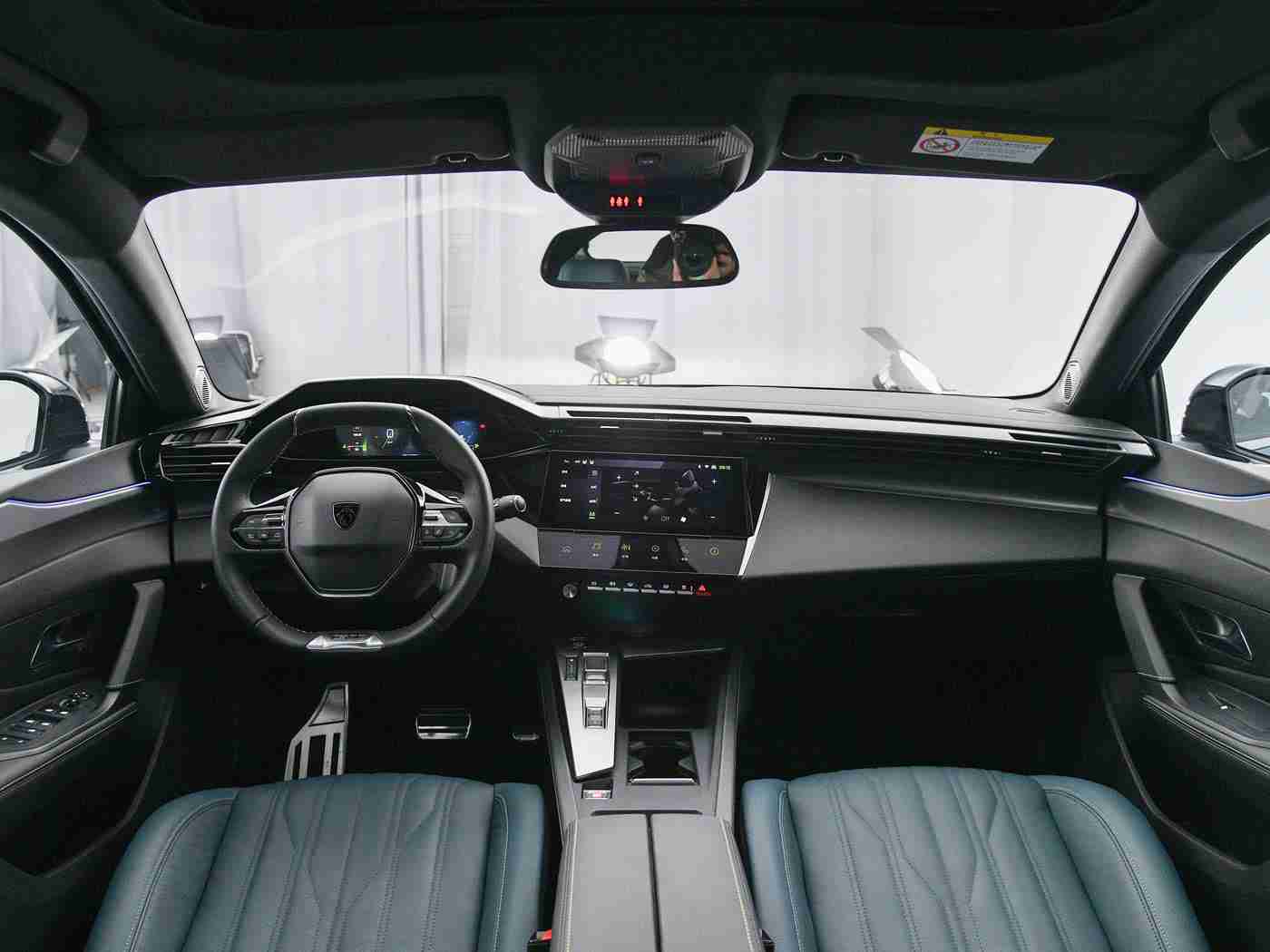 鸡巴软件,人工智能助力行车安全：鸡巴软件引领汽车辅助系统新潮流-2