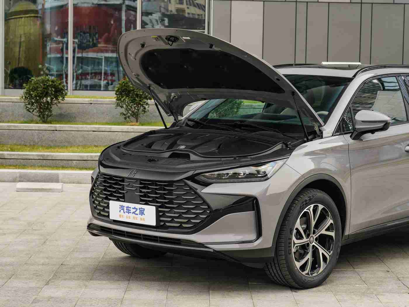 黄色软件有哪些,警惕车载软件陷阱：揭秘“黄色软件”隐患，守护行车安全与隐私-1