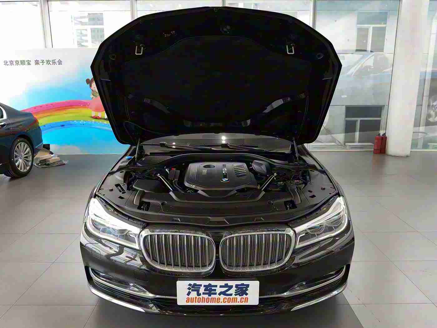 婷婷五月花,春风吹拂新车型惊艳亮相，亲民价格引领汽车市场潮流，全新车型或将成年轻消费者新宠-2