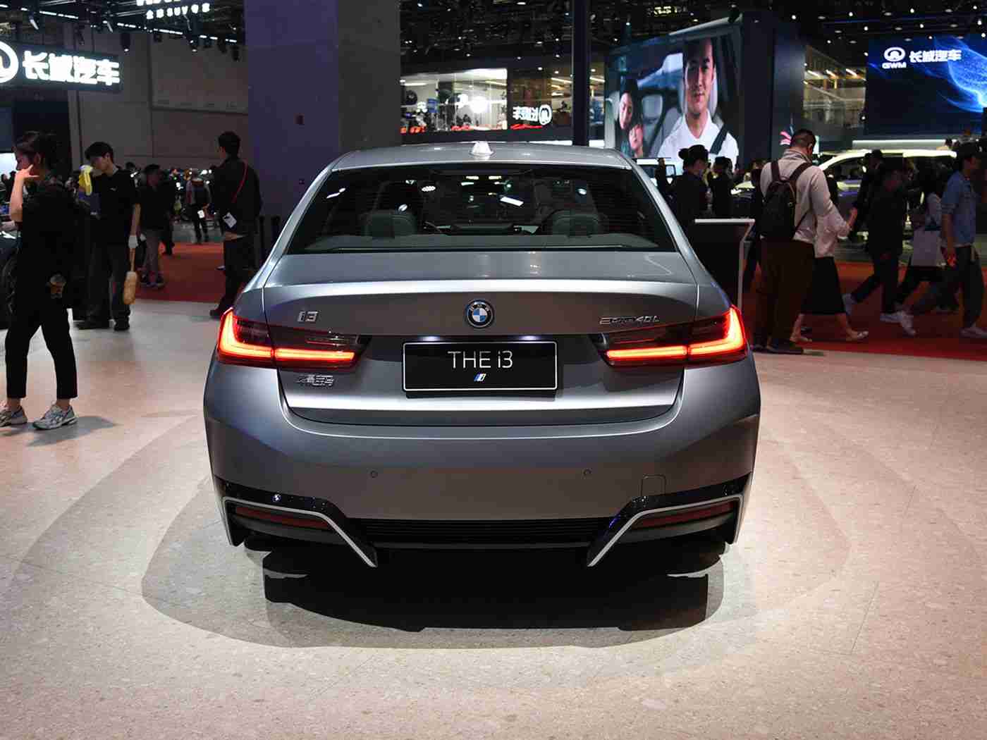 东京热app,智能出行新篇章：东京热app助力汽车行业跨界融合创新-1