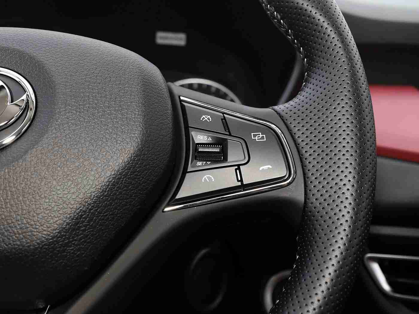 亚洲区一,涡轮动力，时尚领航，智能驾驭，全新车型焕新驾乘体验-5