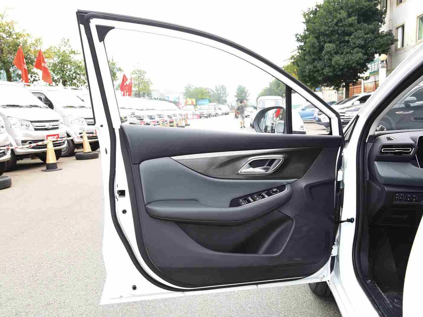 国产网曝重口猎奇,国产新车惊艳亮相，颠覆审美极限，科技动力双升级-1