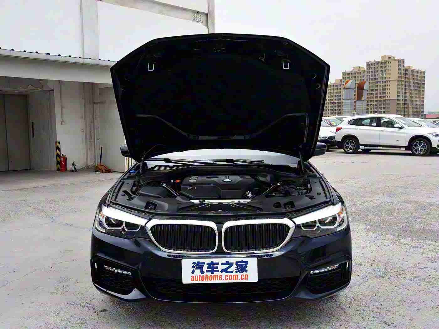 世上最不1-3人纪录片,聚焦汽车制造幕后：揭秘1-3人团队的辛勤与热爱-2