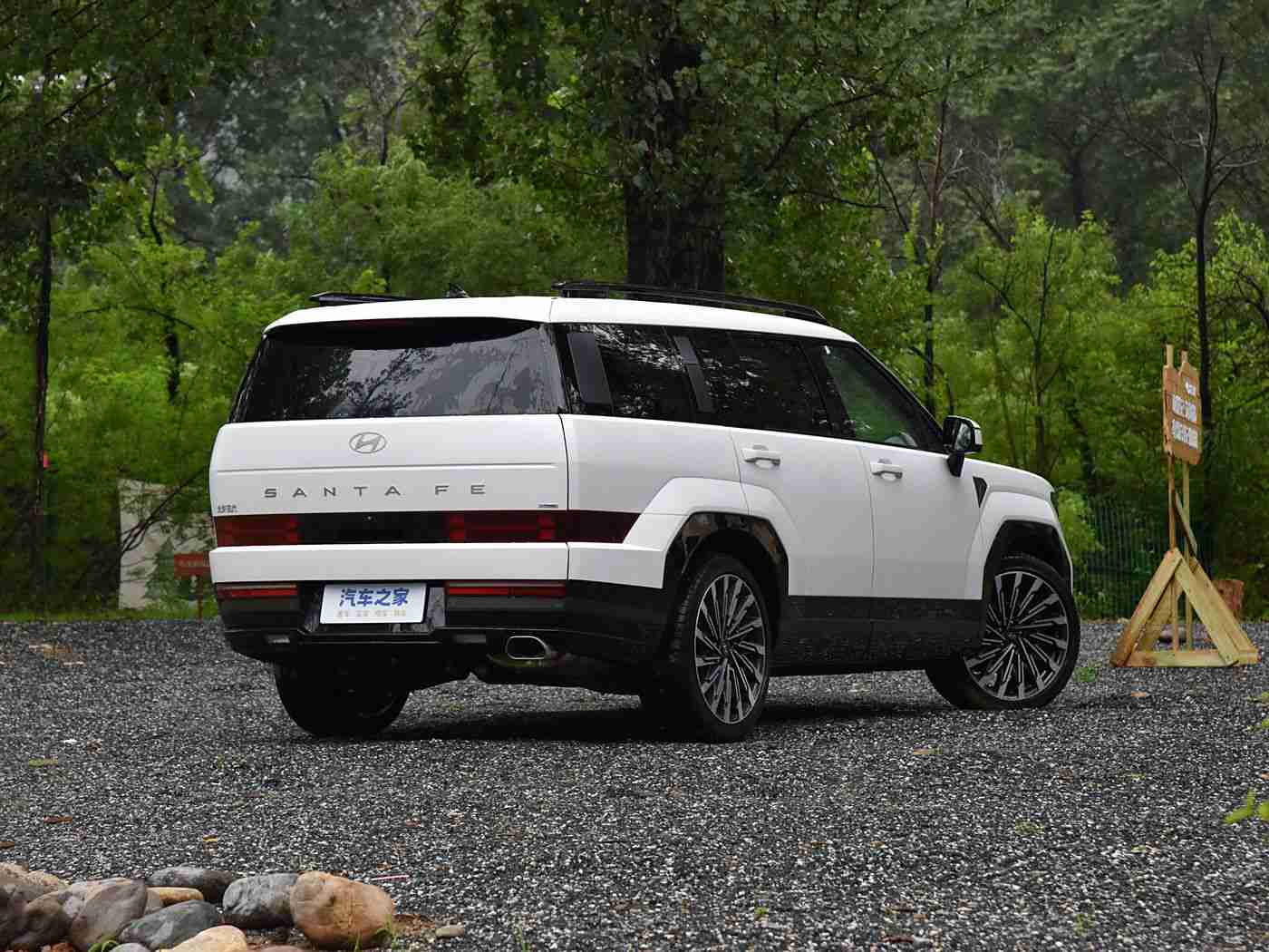 狼人升级页面紧急升级最新版本更新,狼人品牌汽车新升级，高效动力与智能驾驶引领潮流，舒适科技双重体验-2