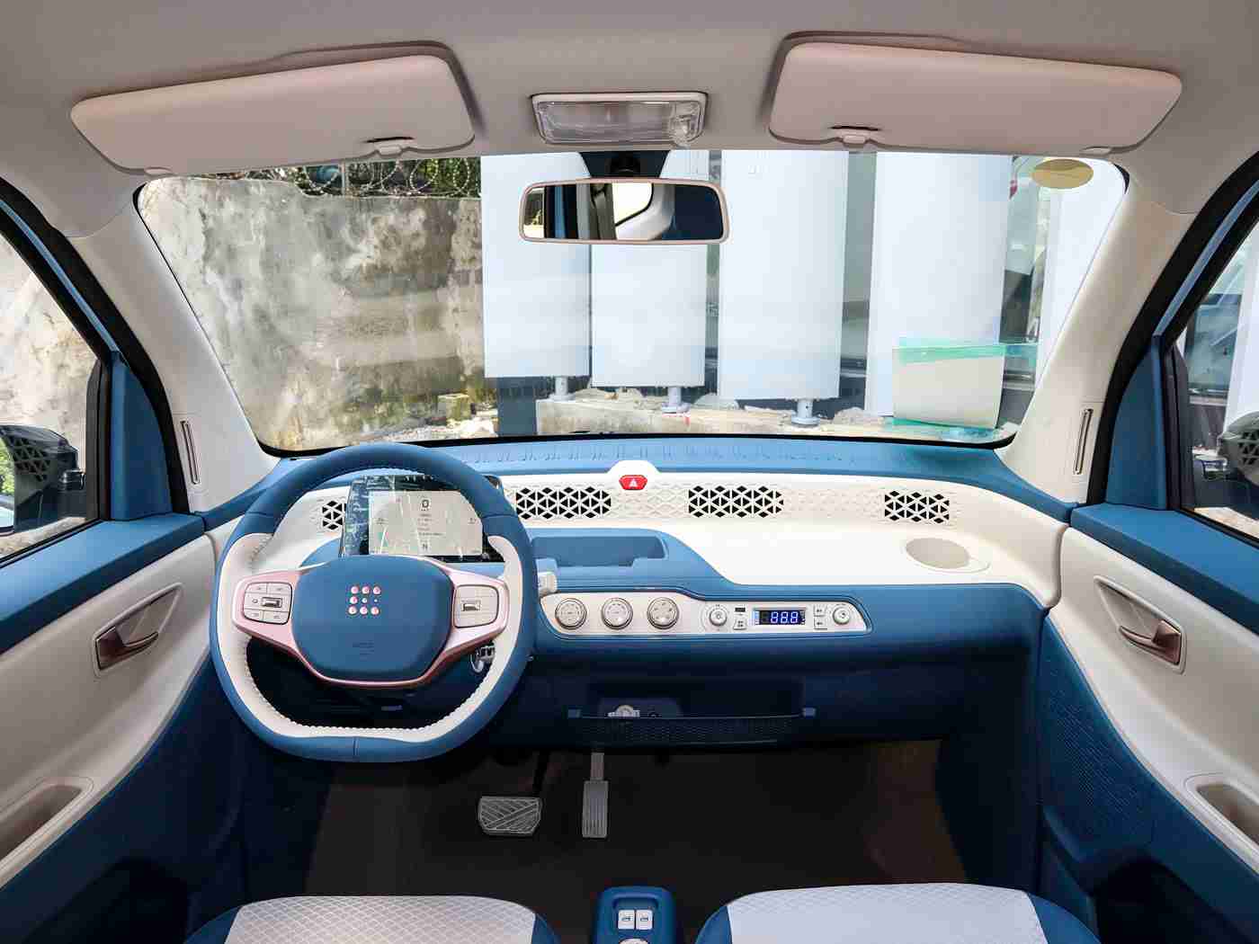 黑料反差,“争议不断却逆袭成功,揭秘某车型如何以品质与性能赢得市场认可”-1