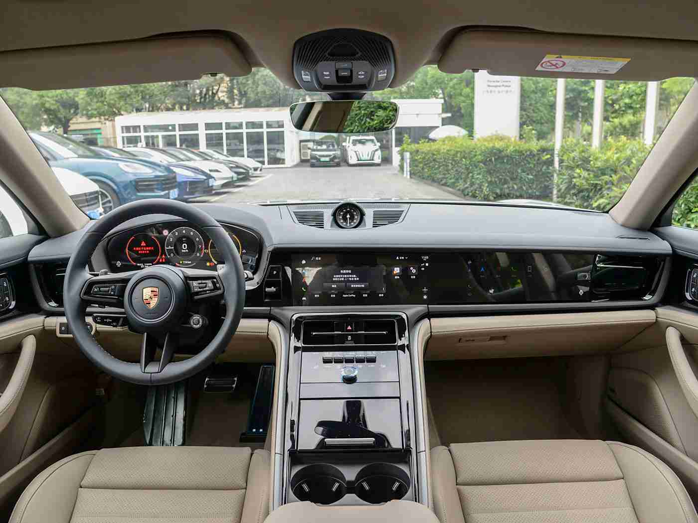 男人机机捅女人,潮流新锐，动力非凡——揭秘爆款车型，引领年轻驾驶潮流-2