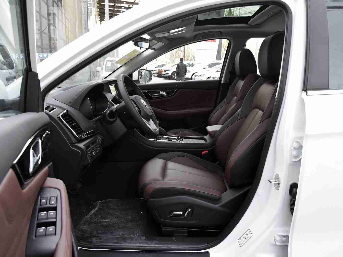 男生的香蕉插进女生的桃子里,桃核香蕉，动感智驾新潮流-3