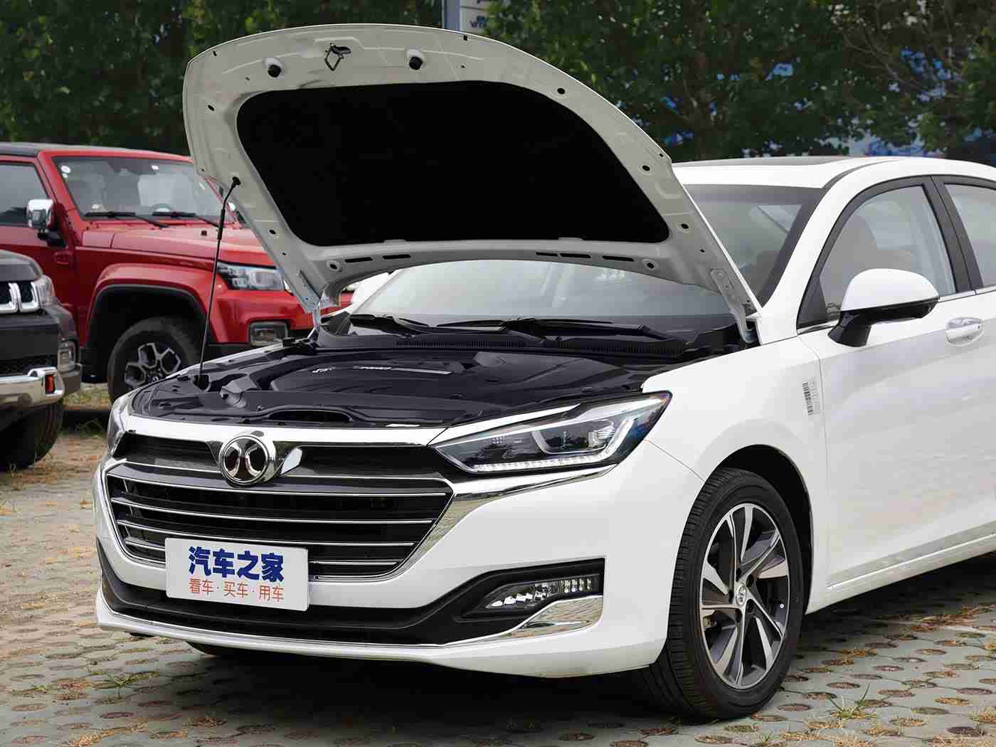 黄色软件3.0.3免费,智能领航，免费护航，未来驾驶新篇章-1