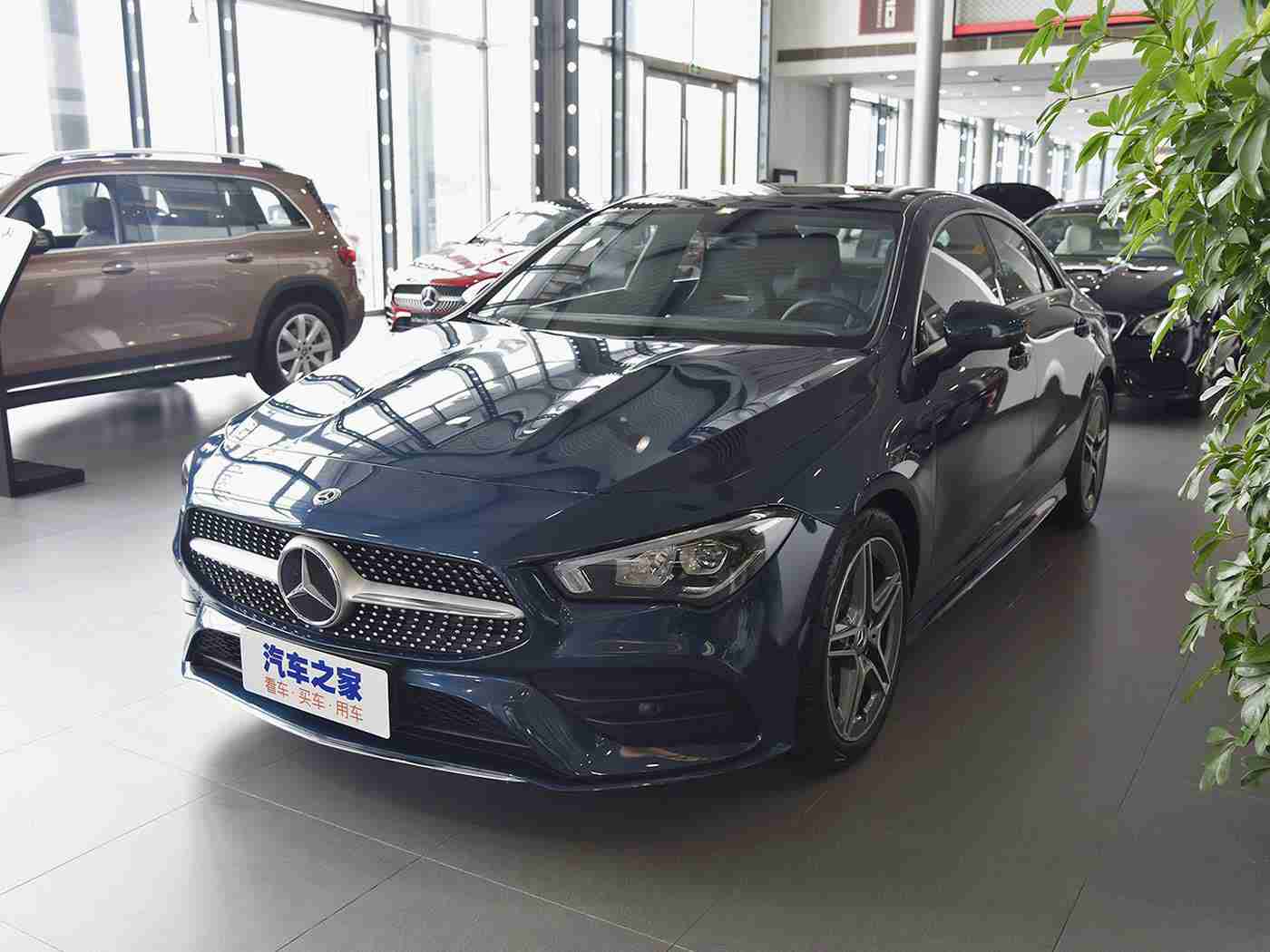 艹人软件,自动驾驶新篇章：“艹人软件”引领汽车行业变革，安全高效驾驶体验升级-1