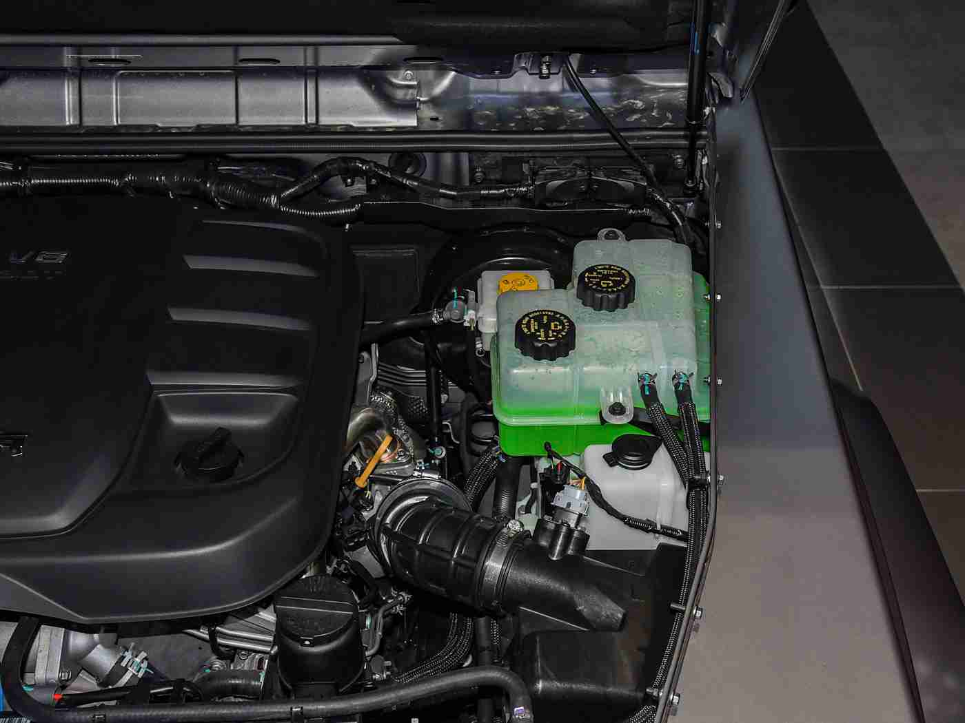 只有精品,某品牌全新车型惊艳上市,品质卓越引市场期待-1