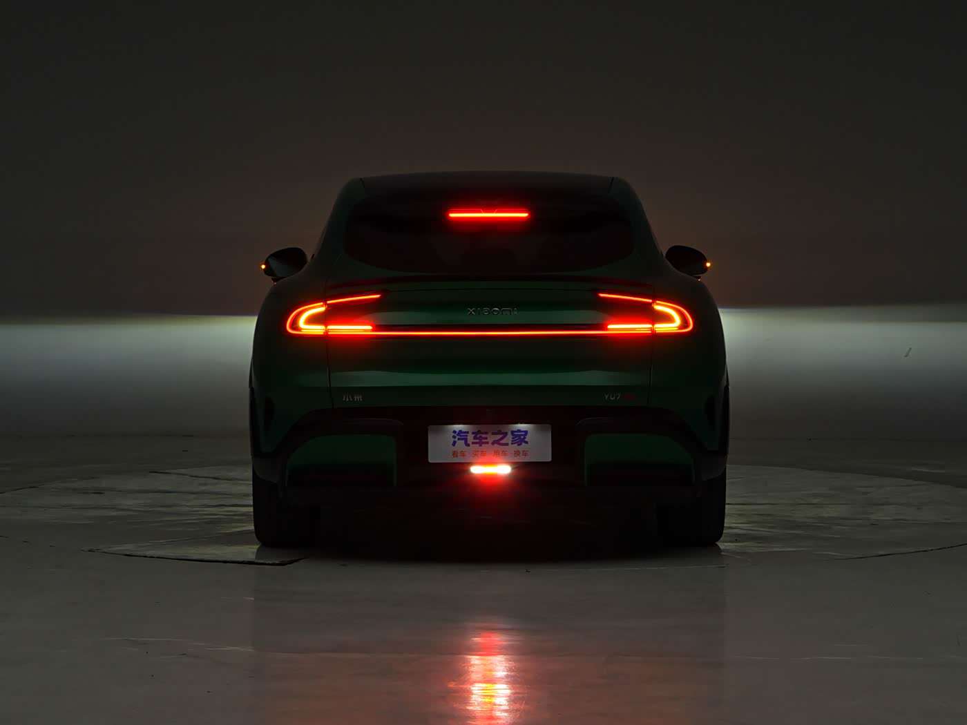 少妇与公豬交30,性能卓越，配置丰富：新车型引发热议，销量攀升彰显市场认可-3