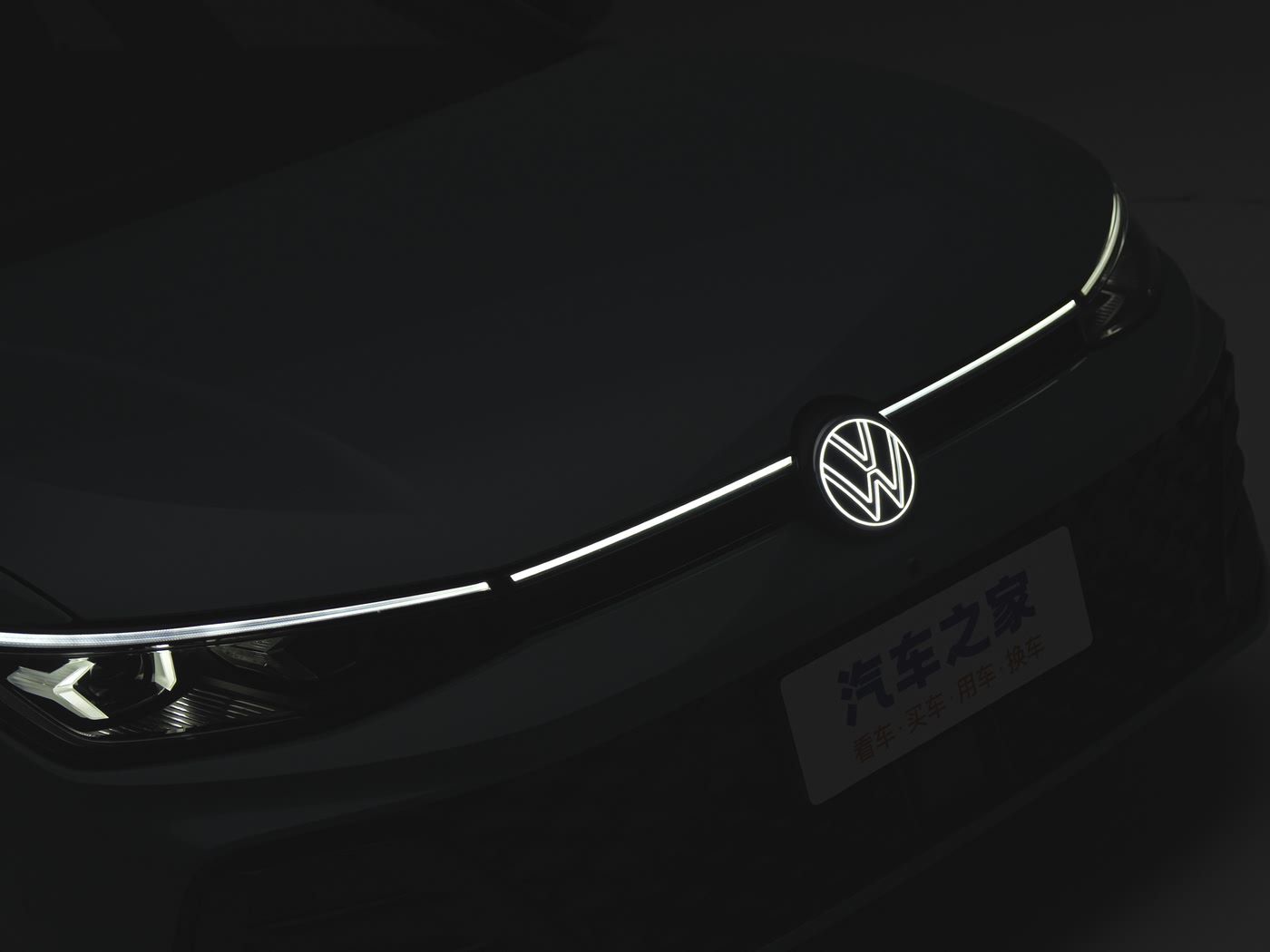 京东影业JD0047我的老师为何,京东携手知名品牌,打造潮流新能源车型,引领绿色出行新风尚-3