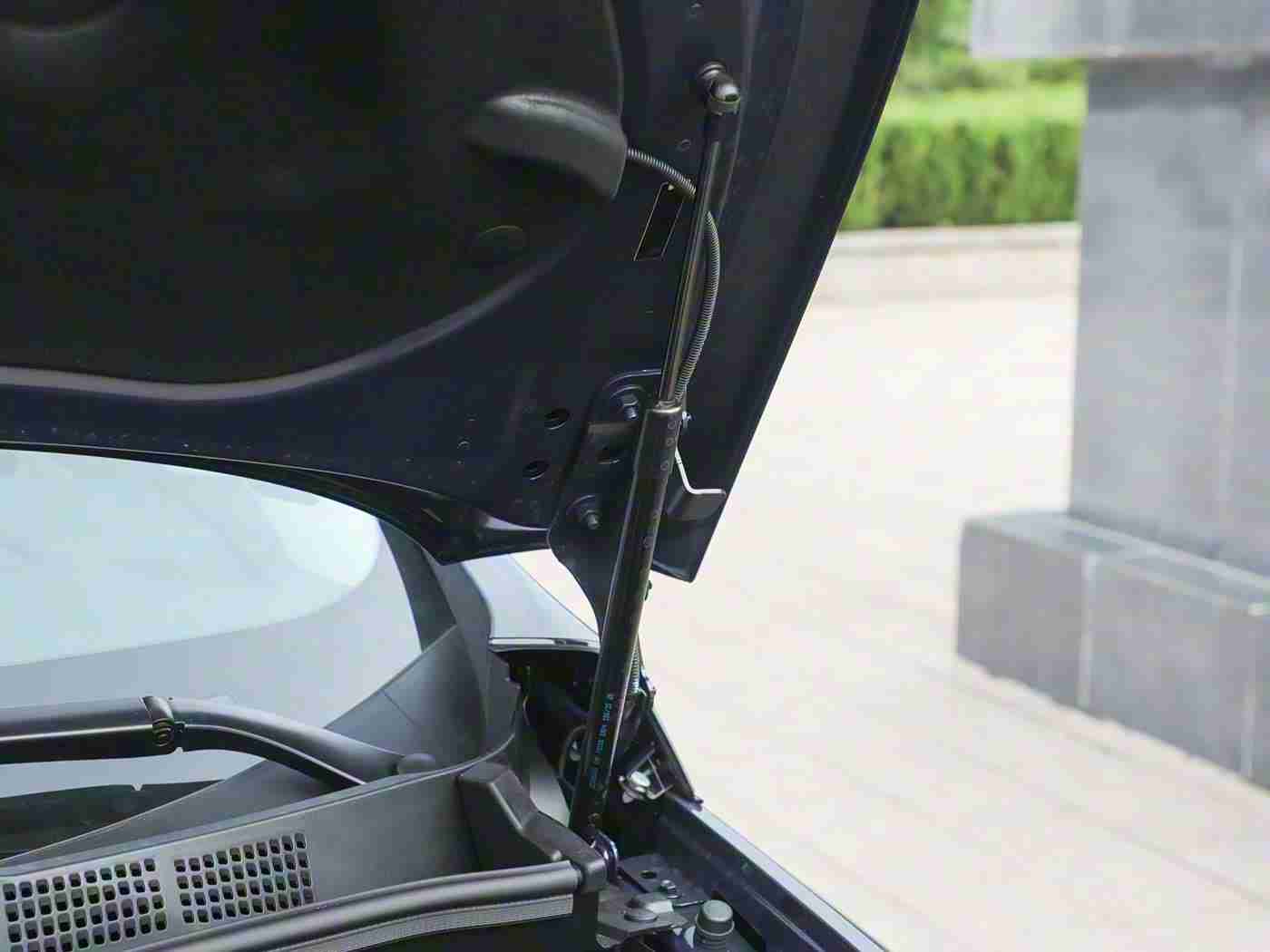 性一交一乱,汽车新趋势：操控交互娱乐，驾驶体验升级，安全成本双重考量下的未来驾驶革命-2