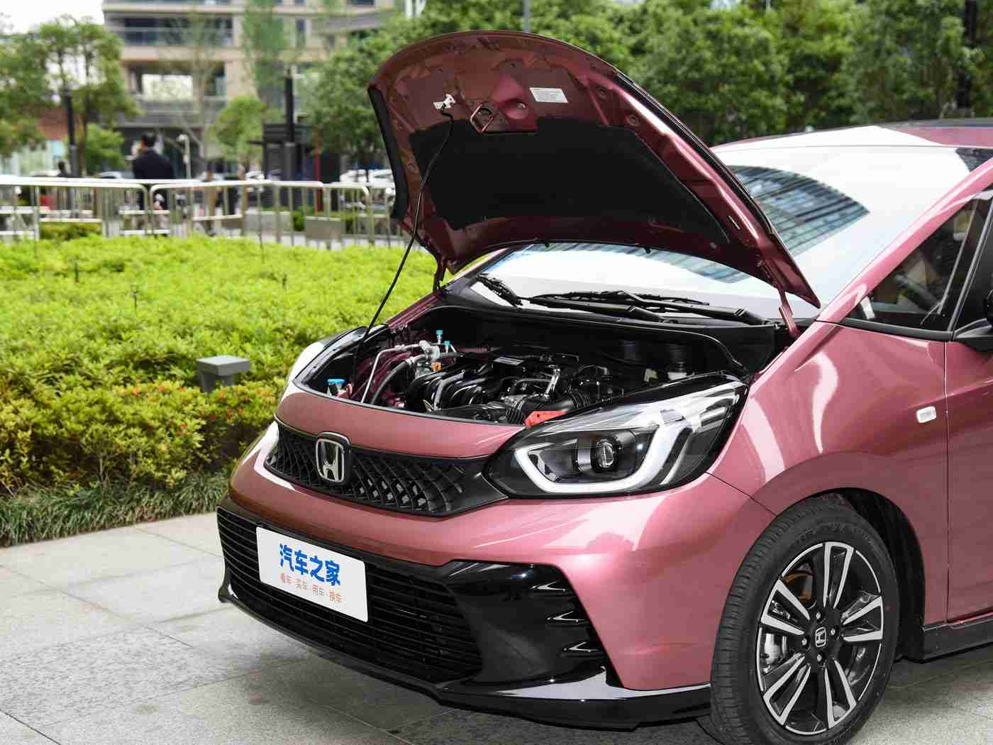 A片直播,汽车直播新纪元,专业互动盛宴绽放-2