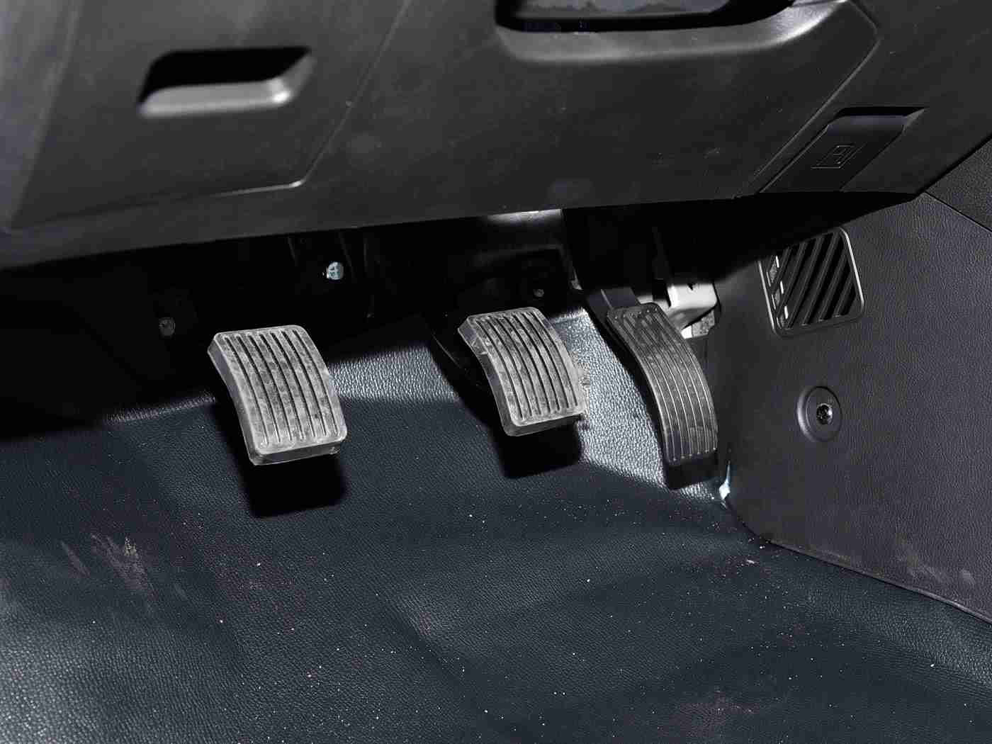 男生女生差差差APP,“性别解码，驾驶新视野，汽车行业新风向标”-5