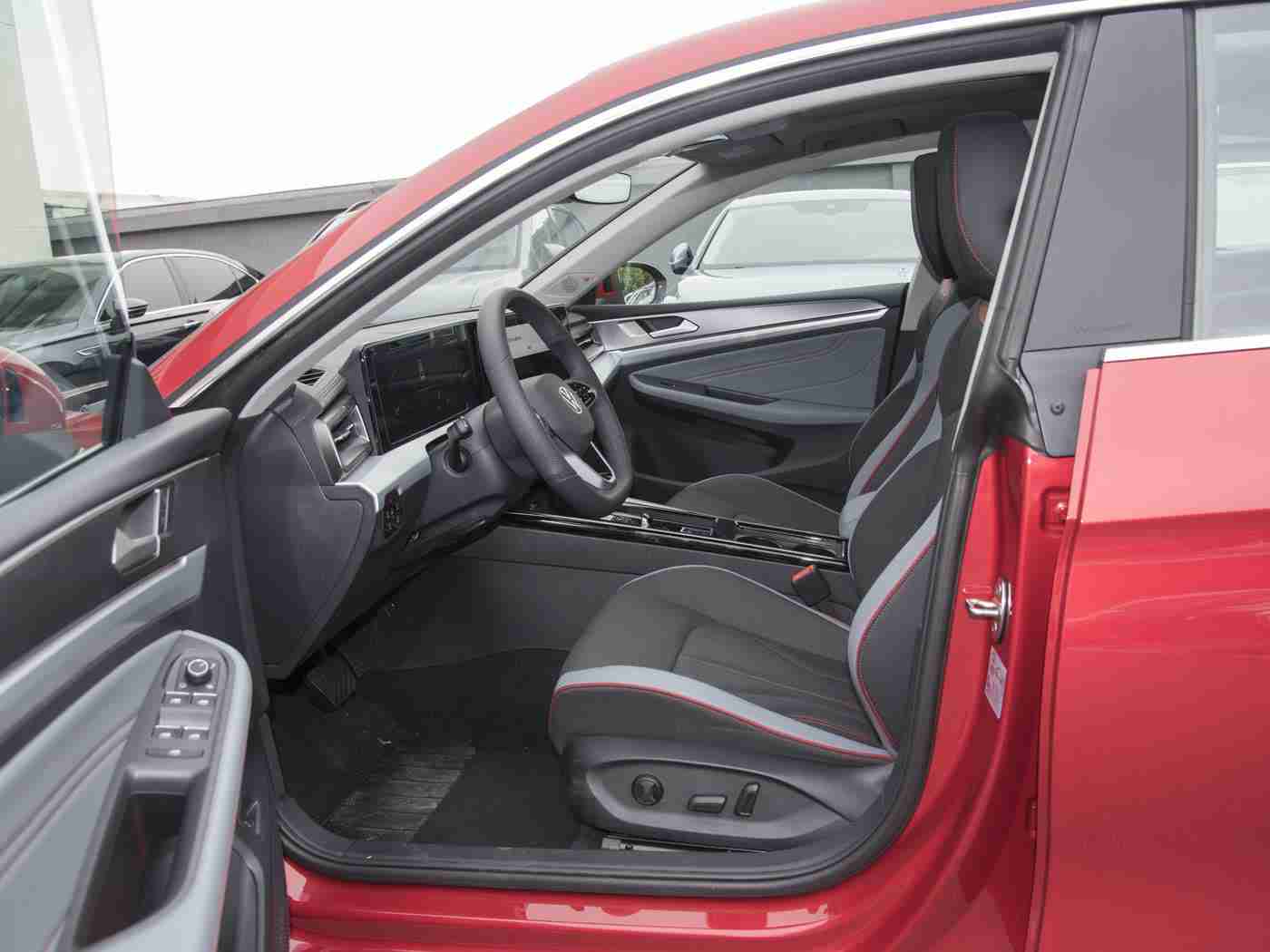 国产亚洲a,国产SUV新宠：时尚设计、亲民价格，这款国产车型备受青睐-4