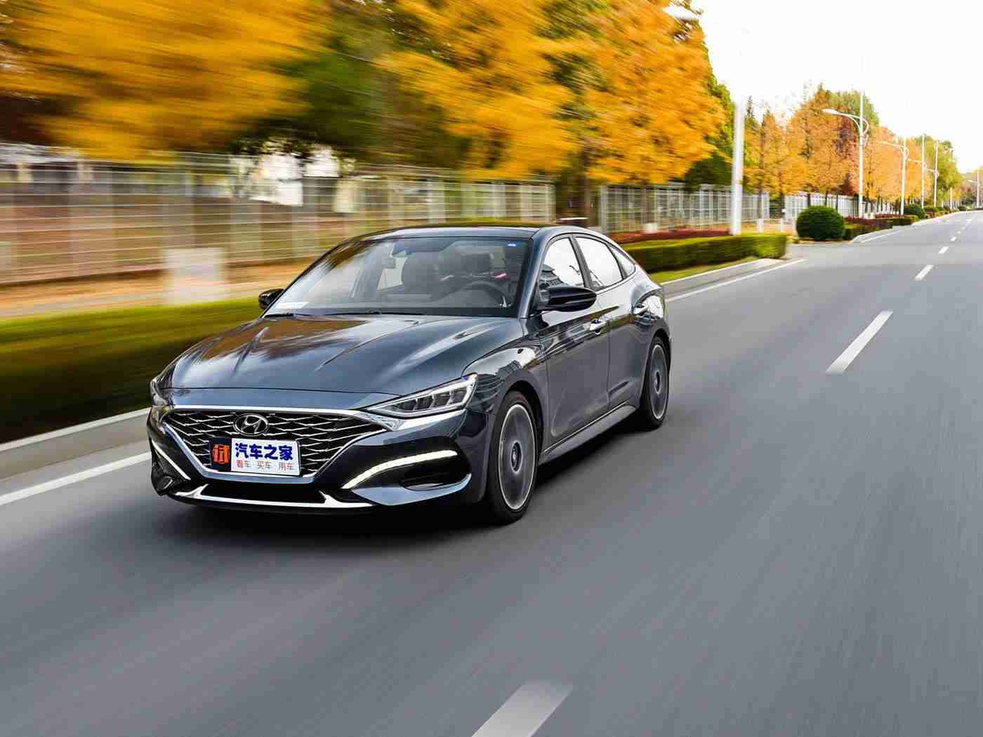 晚上憋着尿床连体衣睡觉知乎,“夜行无忧，智能环保——创新汽车引领夜间出行新潮流”-3